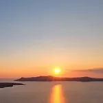 The Atlantis House * Fira (Santorini)