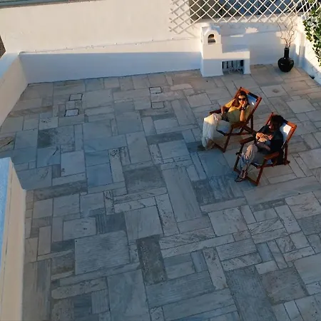 The Atlantis House * ثيرا