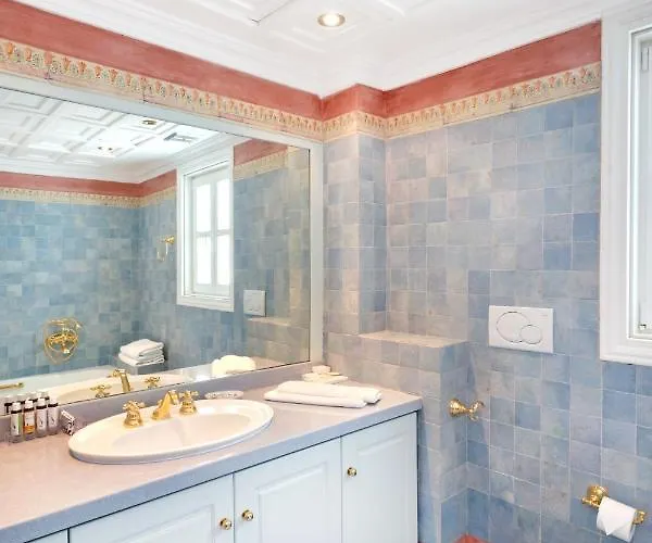 The Atlantis House Tatil Evi *